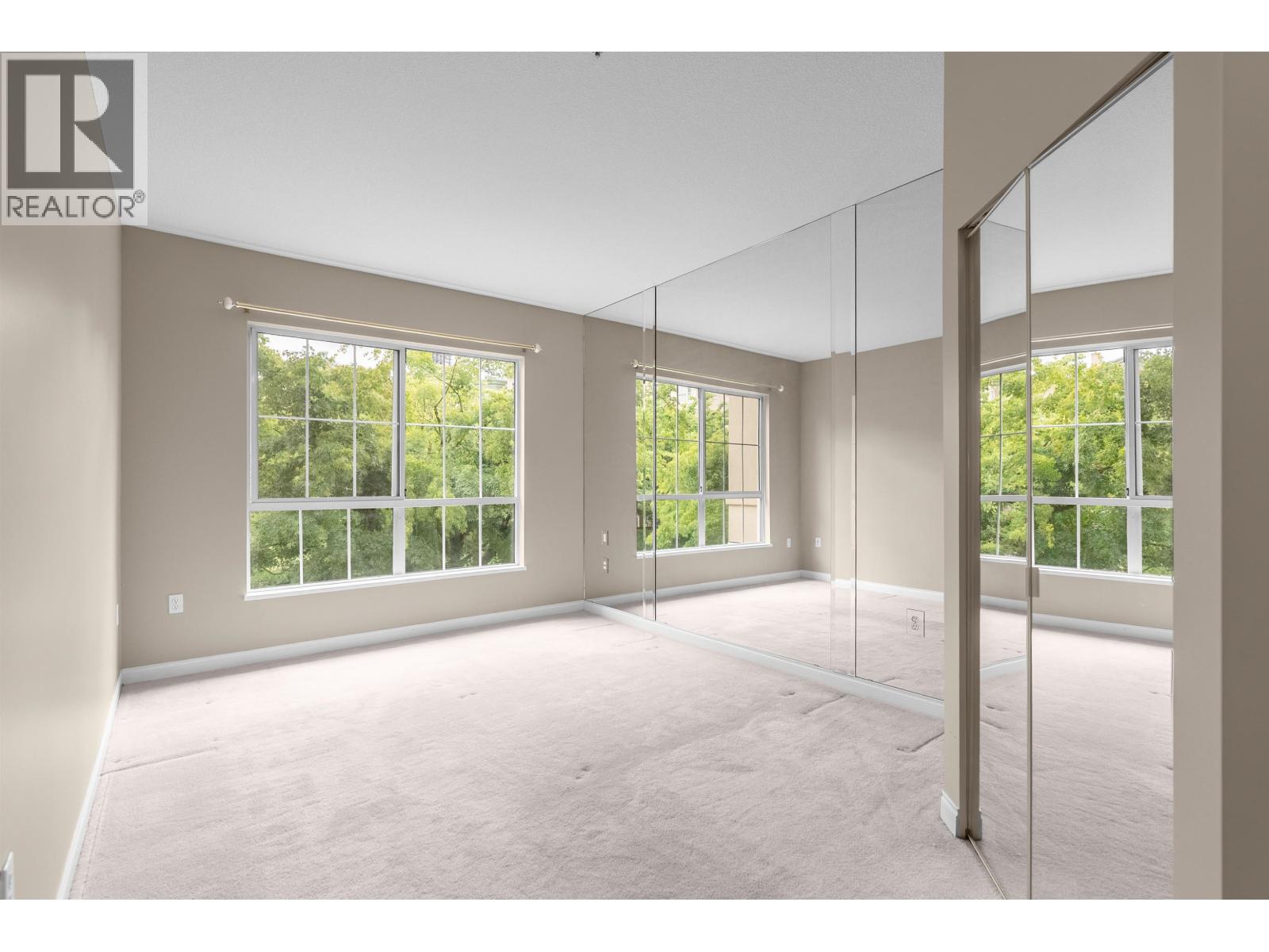 207 2985 Princess Crescent Property Photo 17