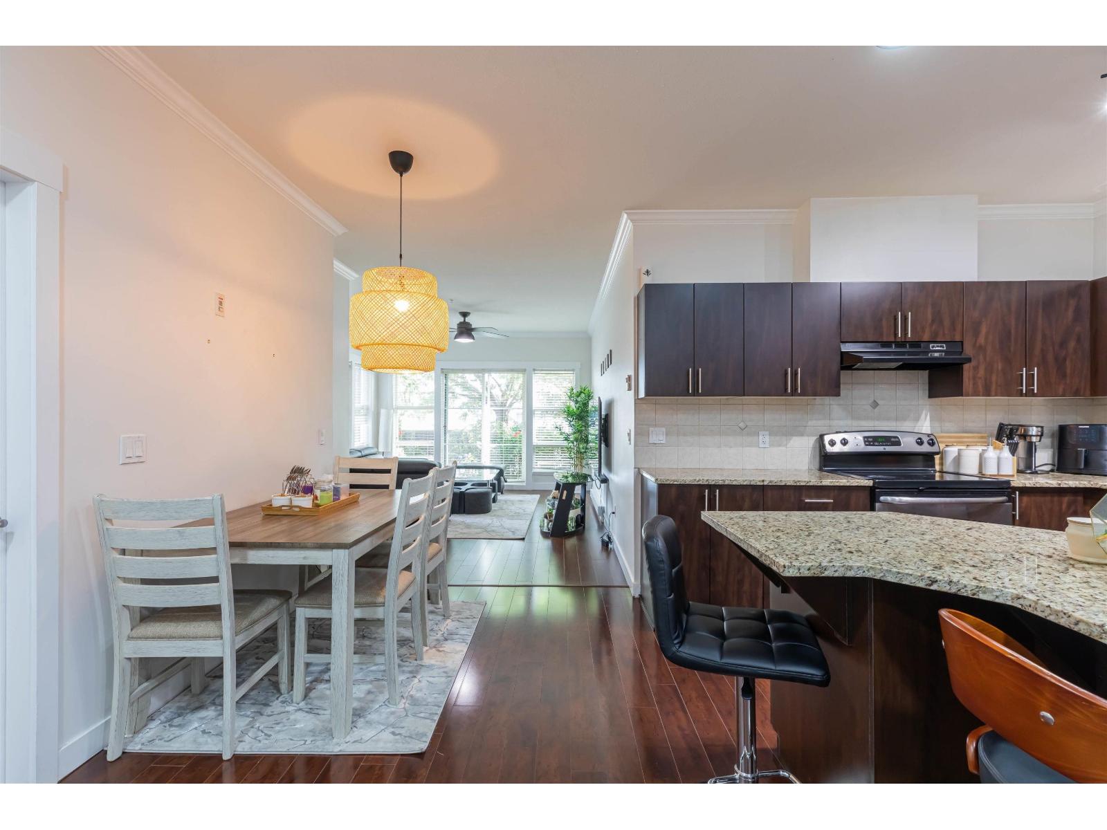 116 17769 57 Avenue Property Photo 12