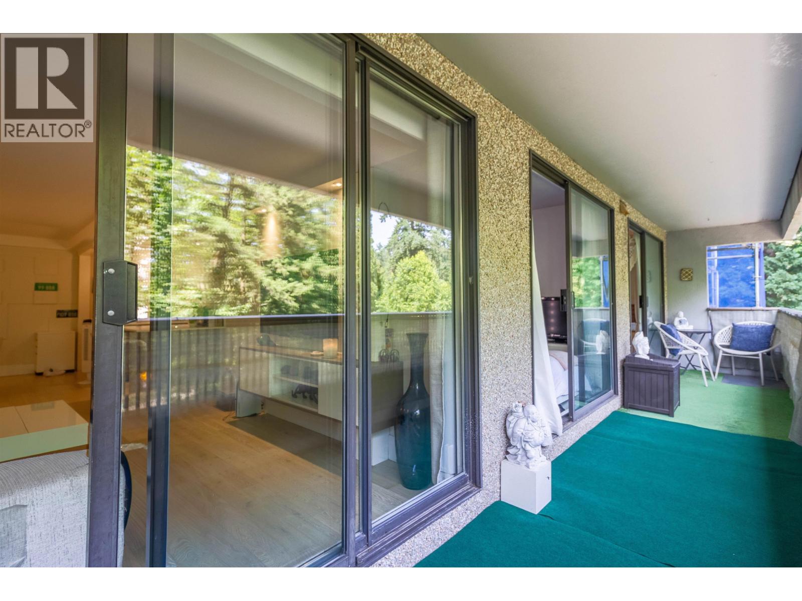 402 4134 Maywood Street Property Photo 21
