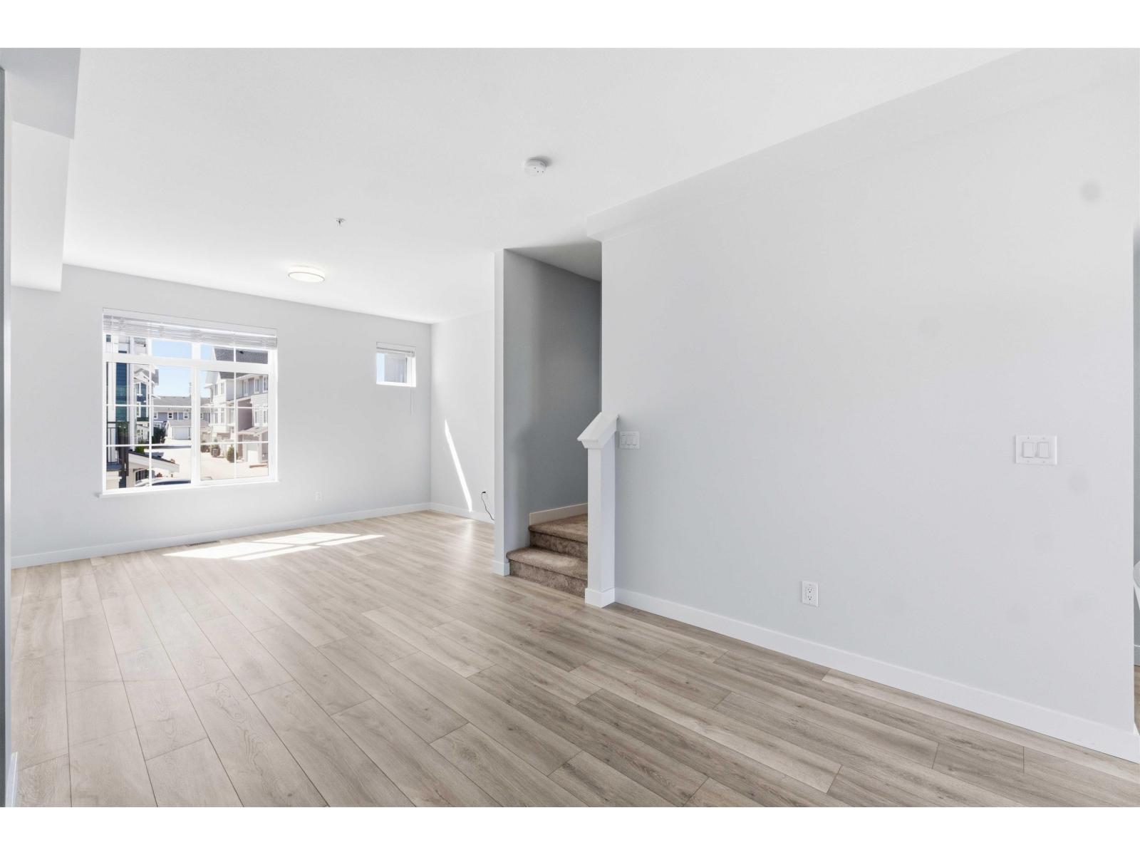 143 20180 84 Avenue Property Photo 6