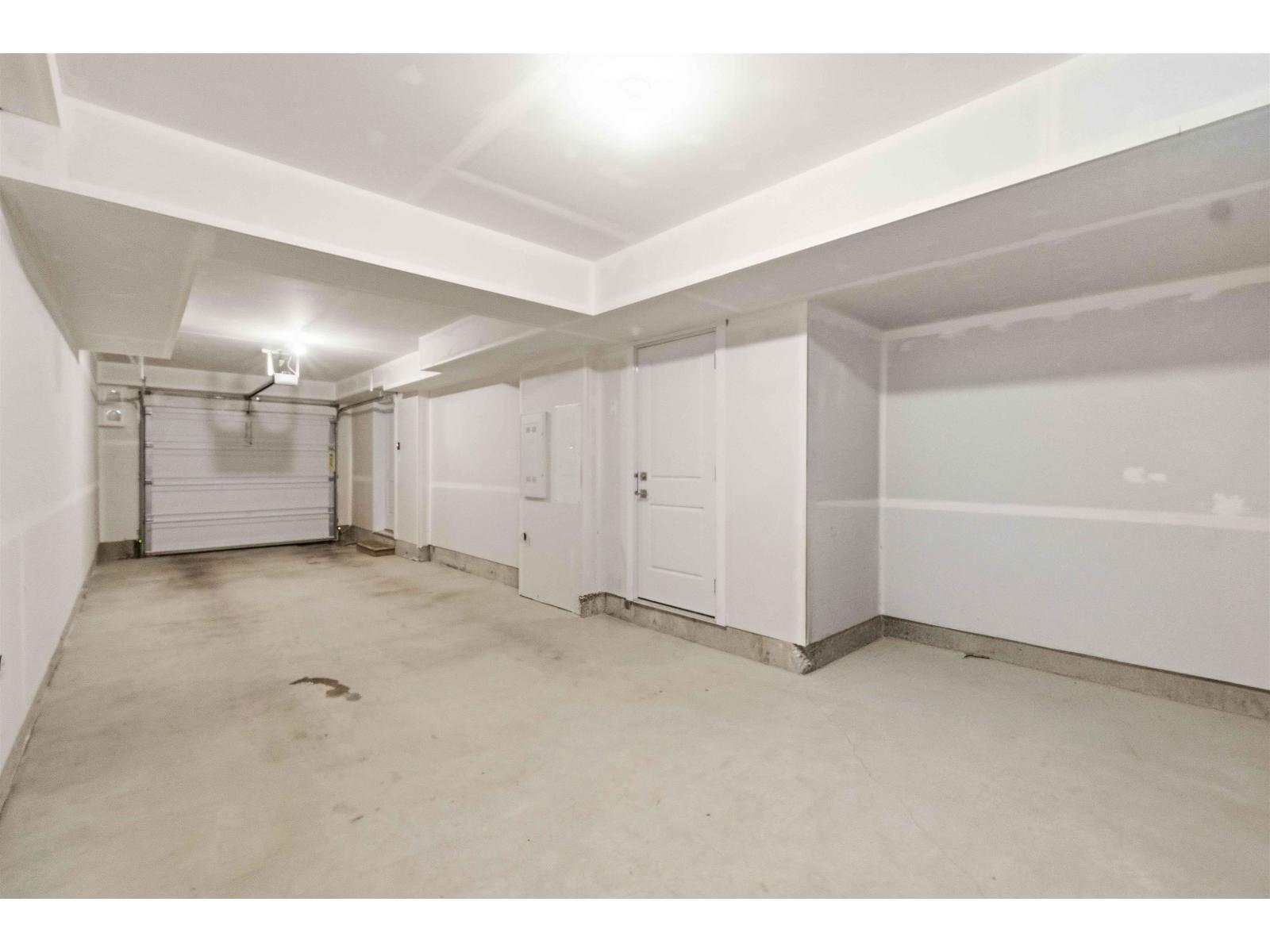 143 20180 84 Avenue Property Photo 32