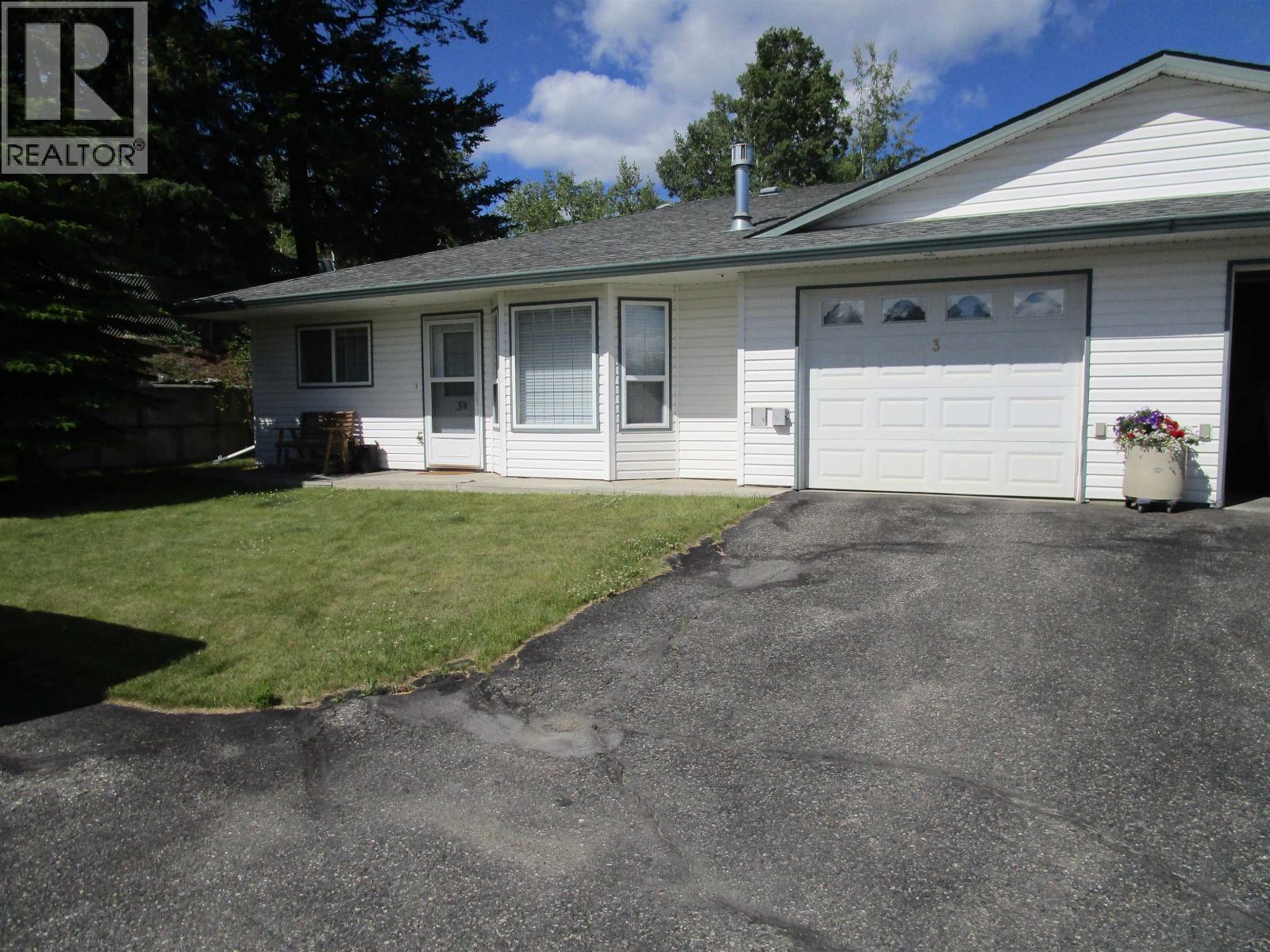 3b 814 Cariboo Trail Property Photo 1