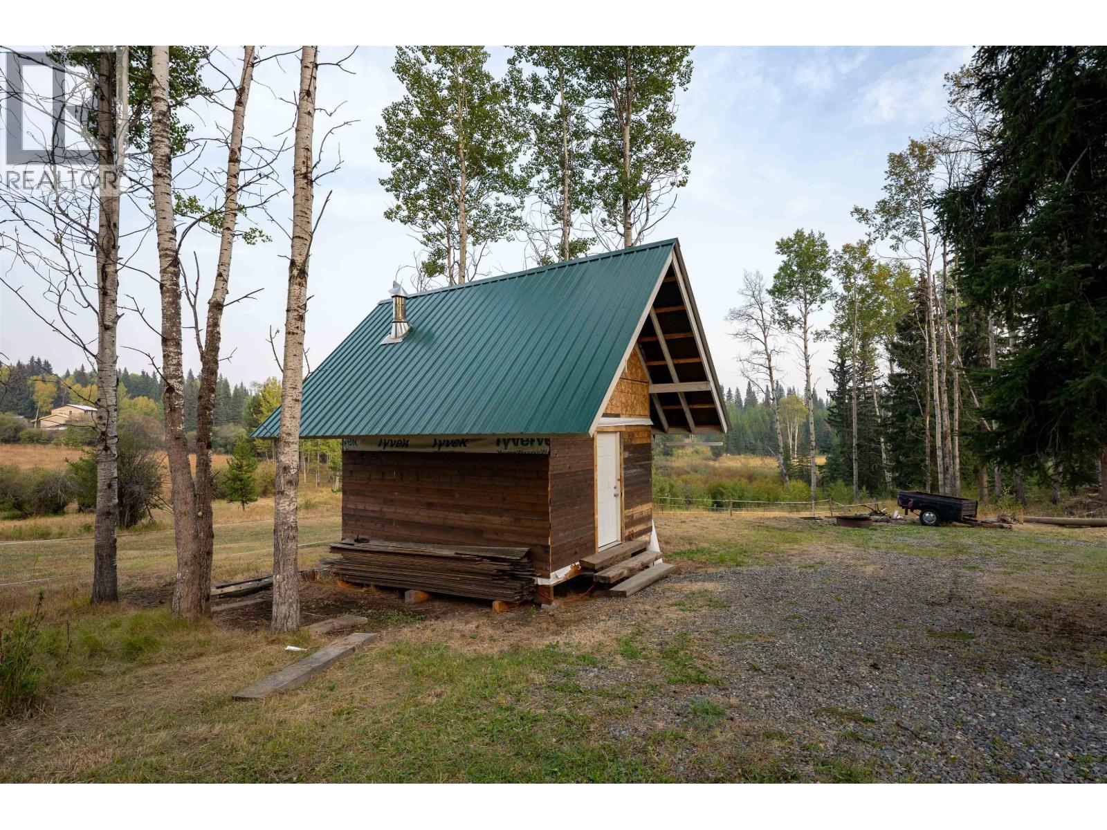 7470 CARIBOO CHALET ROAD Property Photo 1