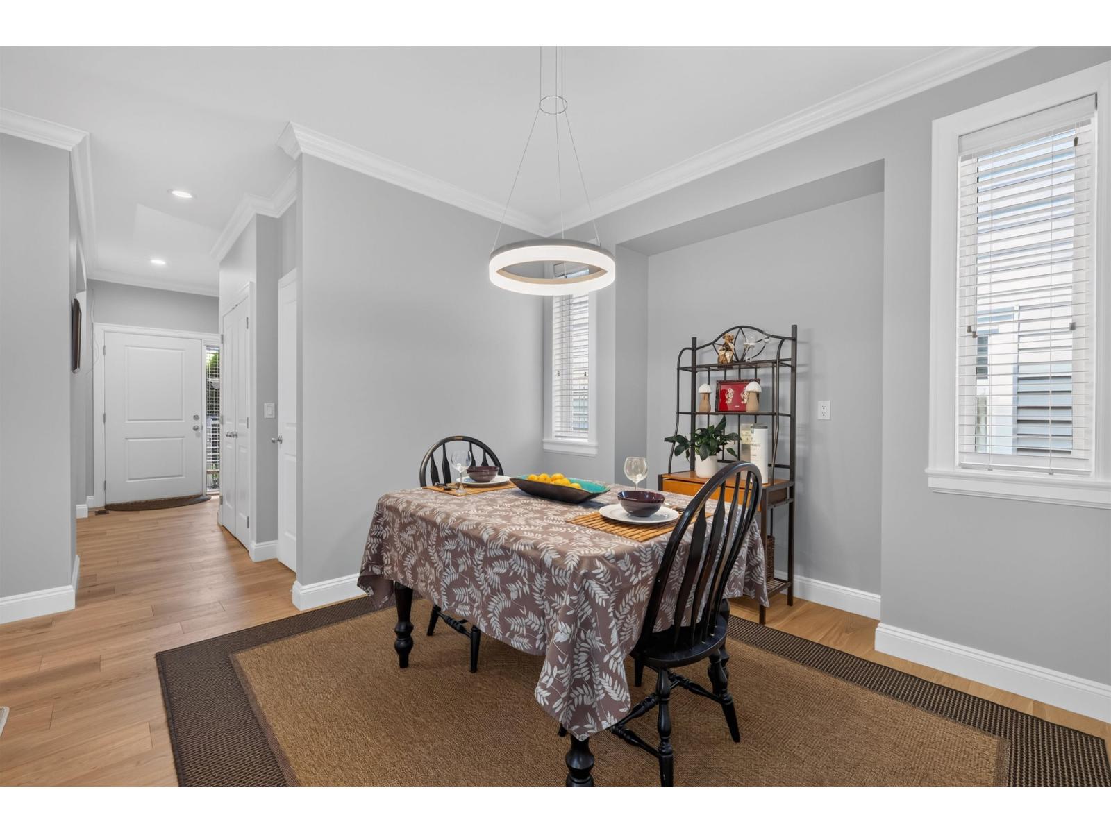 2914 152 Street Property Photo 11