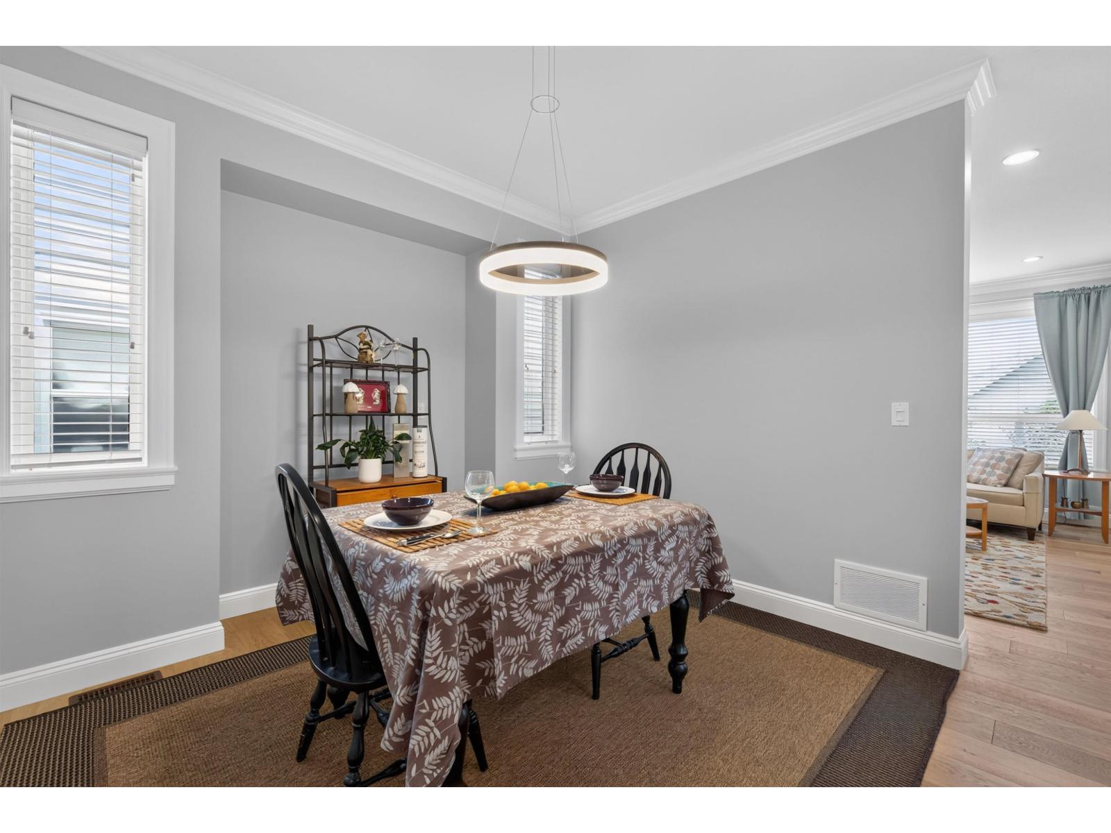 2914 152 Street Property Photo 12