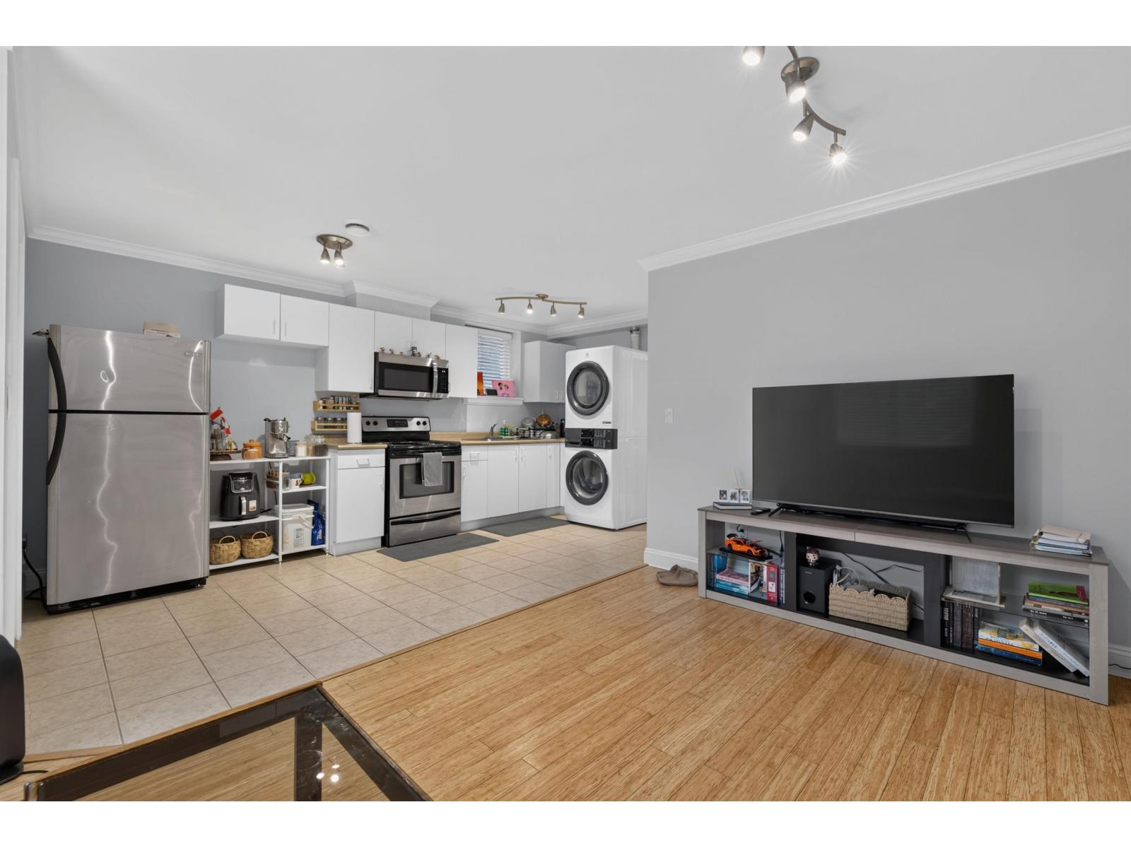 2914 152 Street Property Photo 32