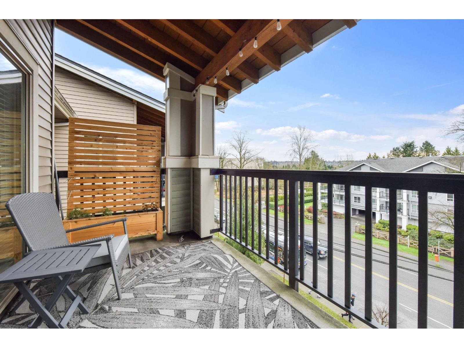 426 21009 56 Avenue Property Photo 5