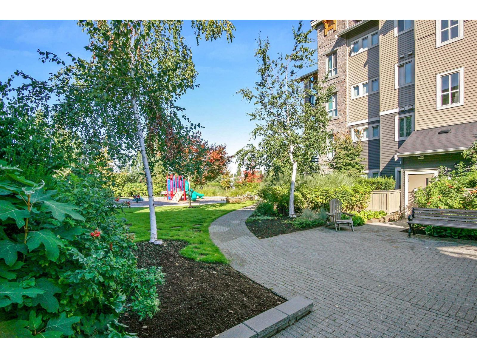 426 21009 56 Avenue Property Photo 25