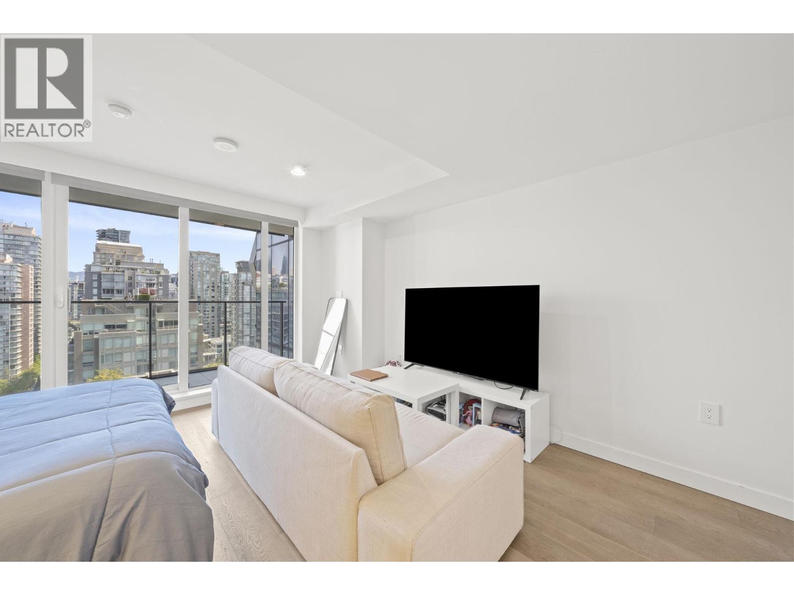 1903 1111 Richards Street Property Photo 5