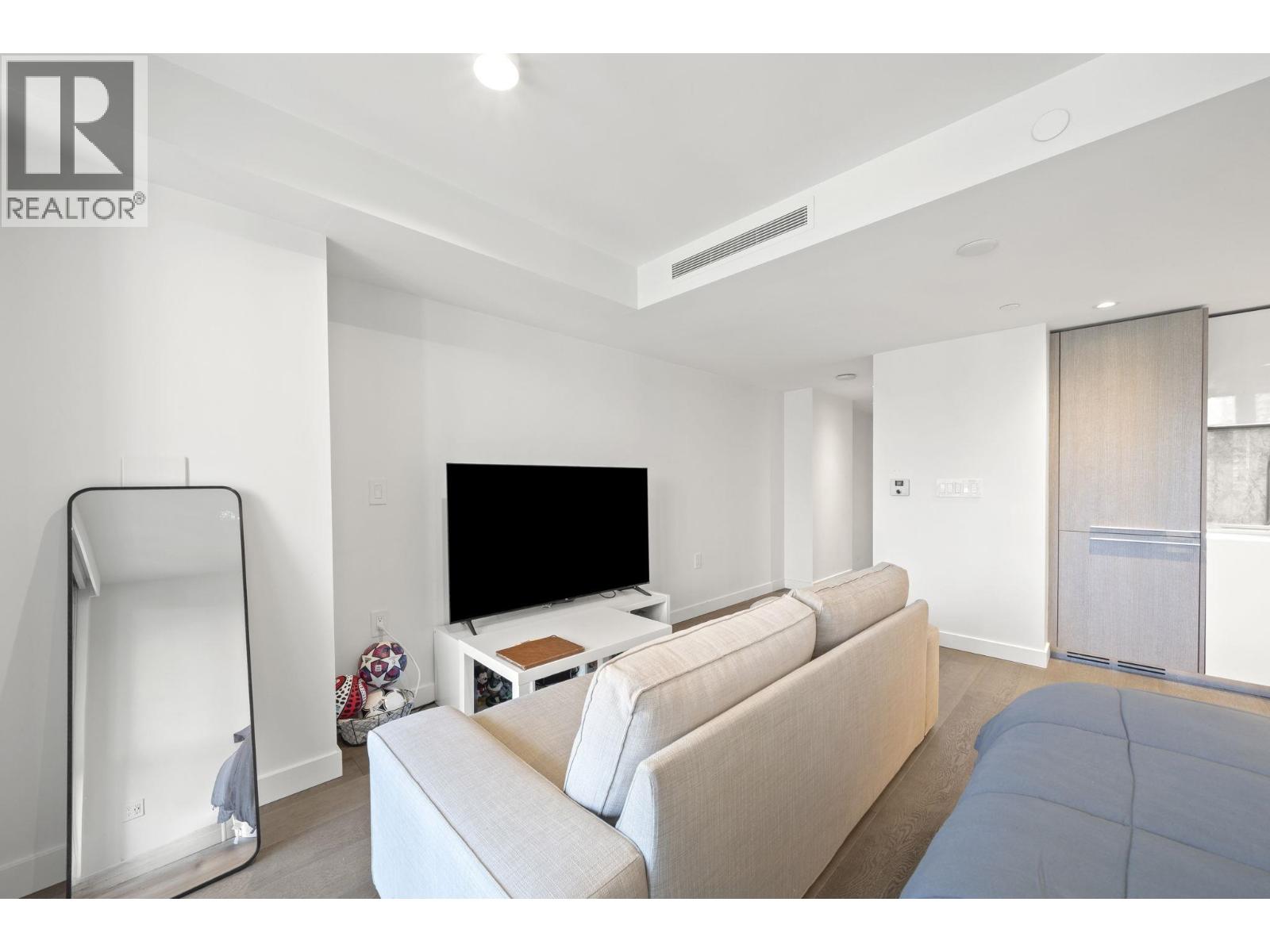 1903 1111 Richards Street Property Photo 6