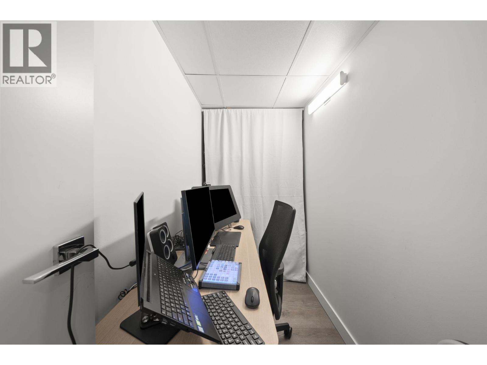 1903 1111 Richards Street Property Photo 16