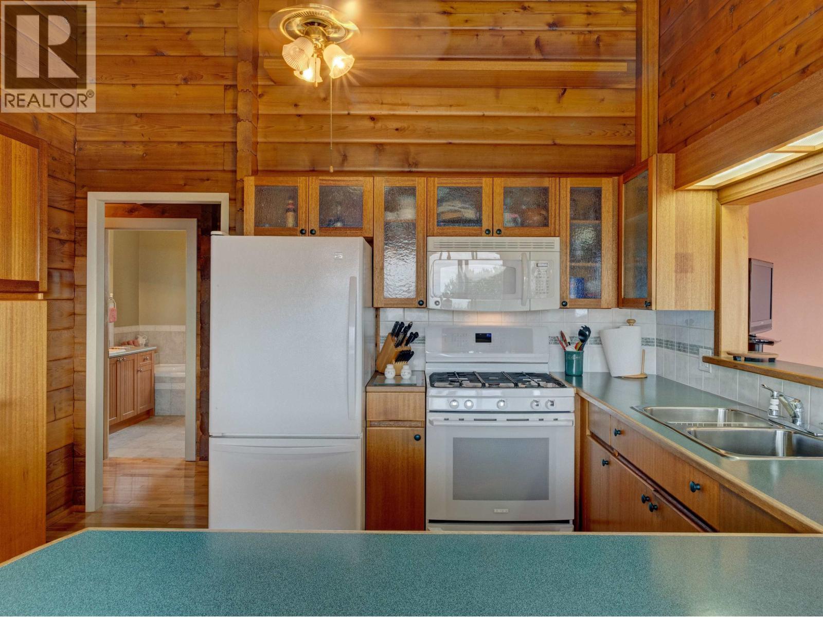 4717 Laurel Avenue Property Photo 11