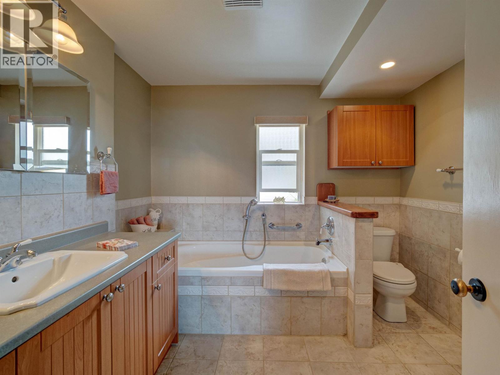 4717 Laurel Avenue Property Photo 20