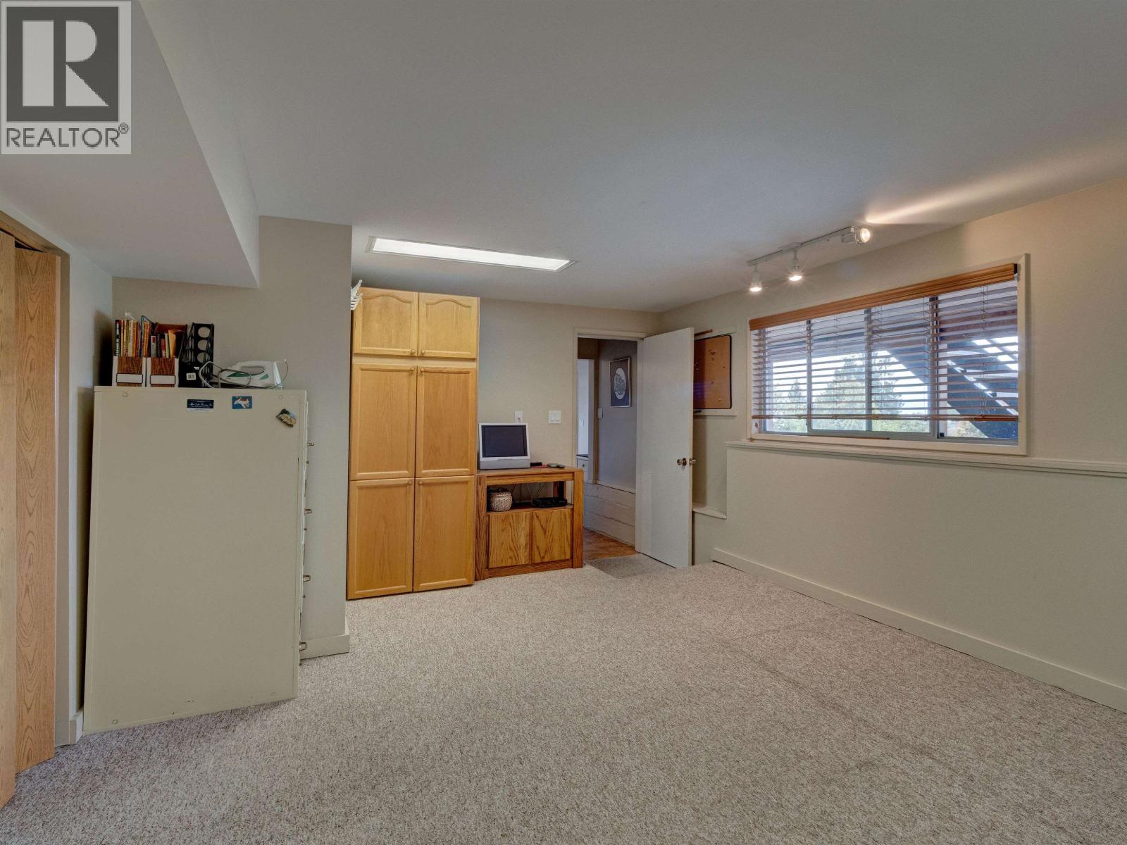 4717 Laurel Avenue Property Photo 25