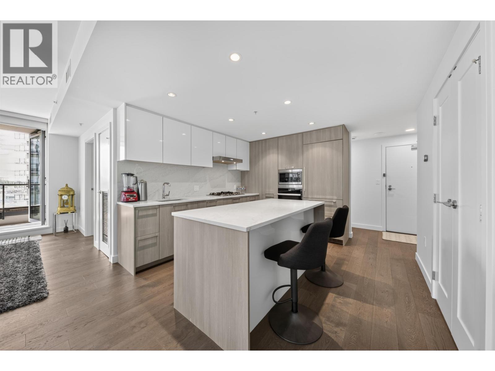 809 8160 Mcmyn Way Property Photo 12