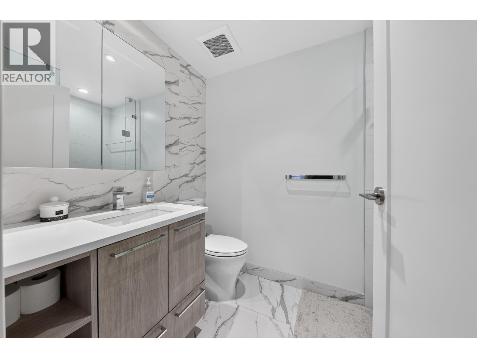 809 8160 Mcmyn Way Property Photo 27