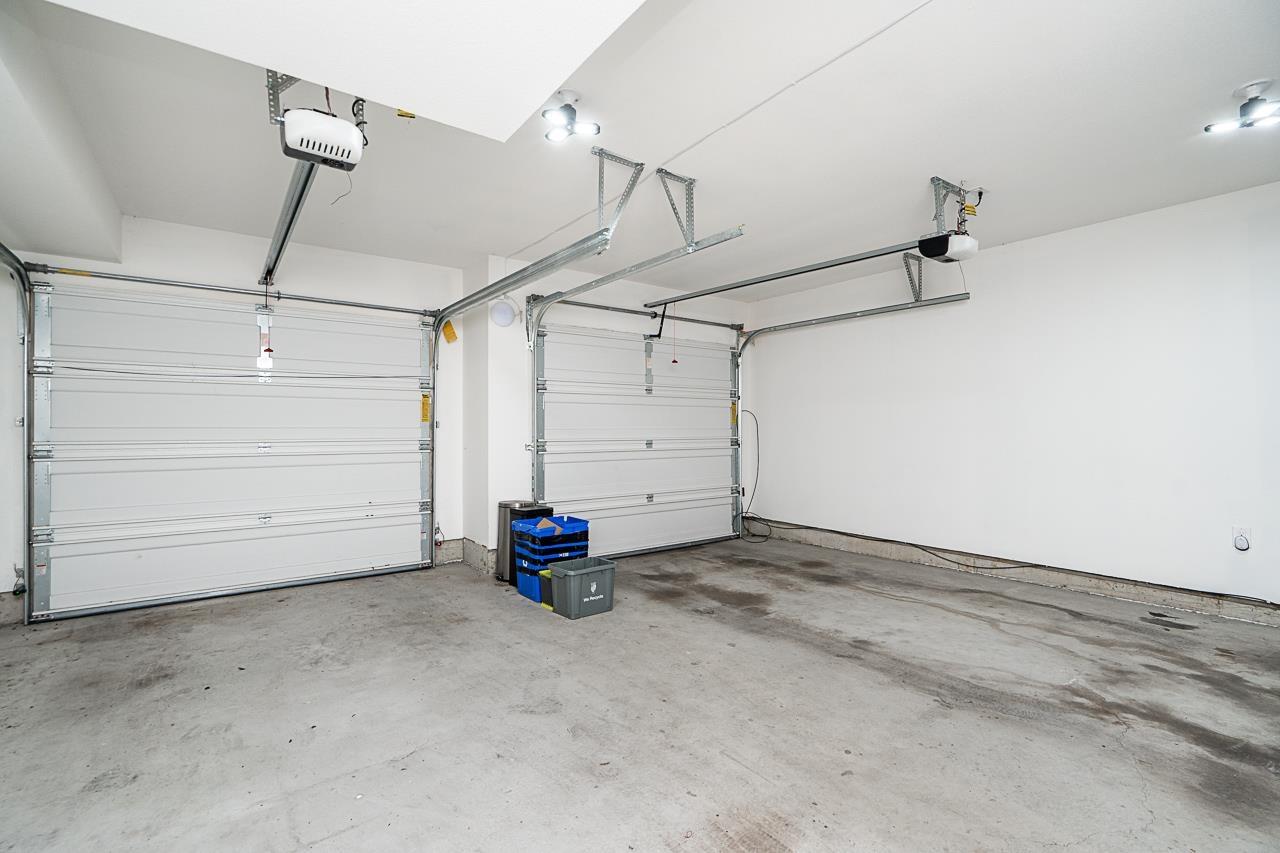 21 6897 201 Street Property Photo 31