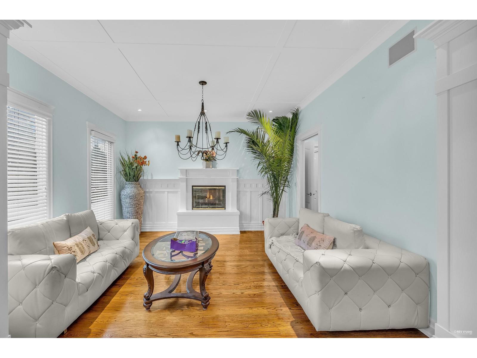 13371 21a Avenue Property Photo 5