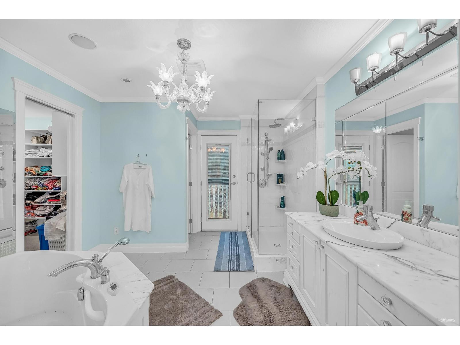 13371 21a Avenue Property Photo 13
