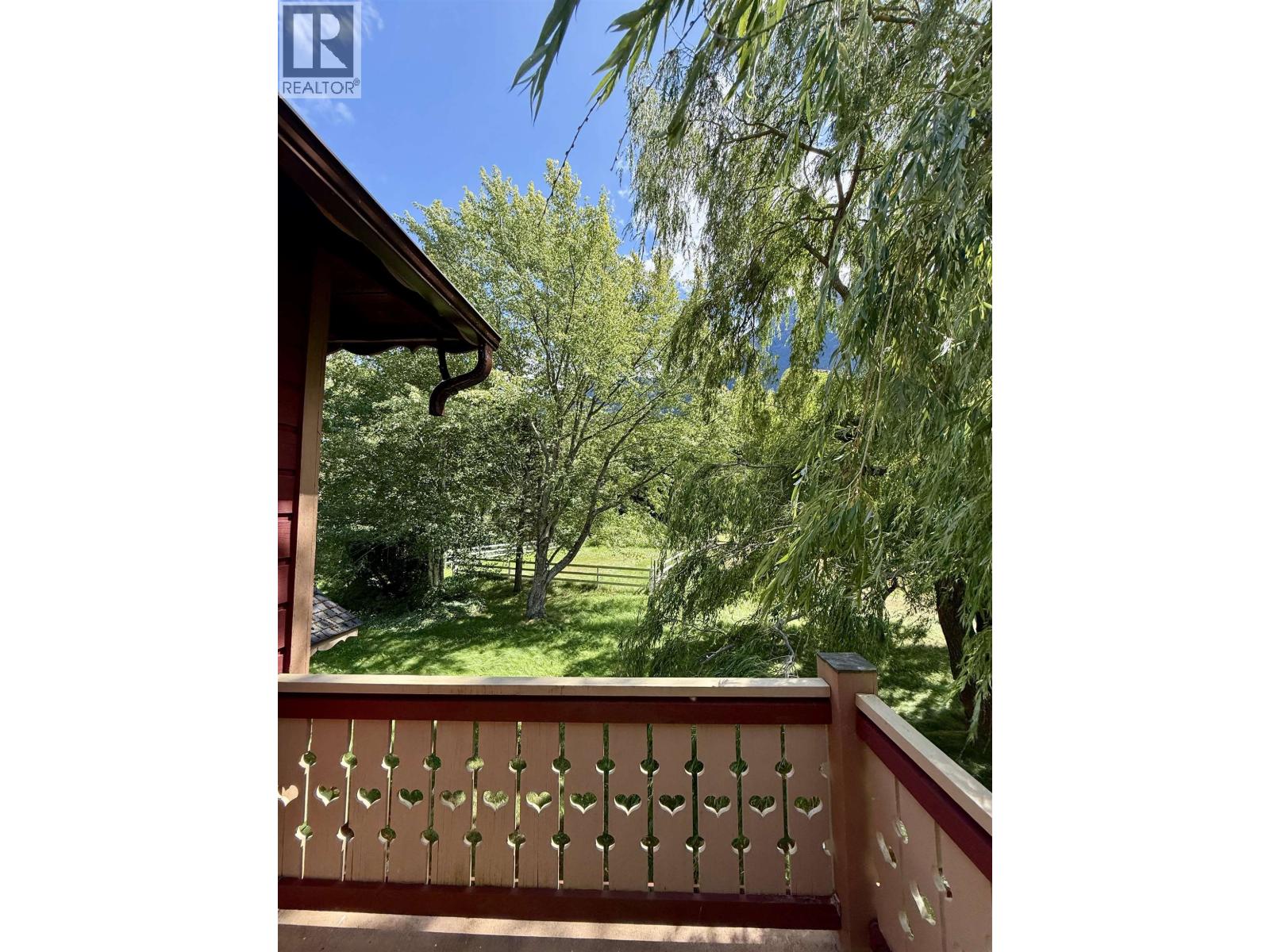 4233 Mackenzie 20 Highway Property Photo 11