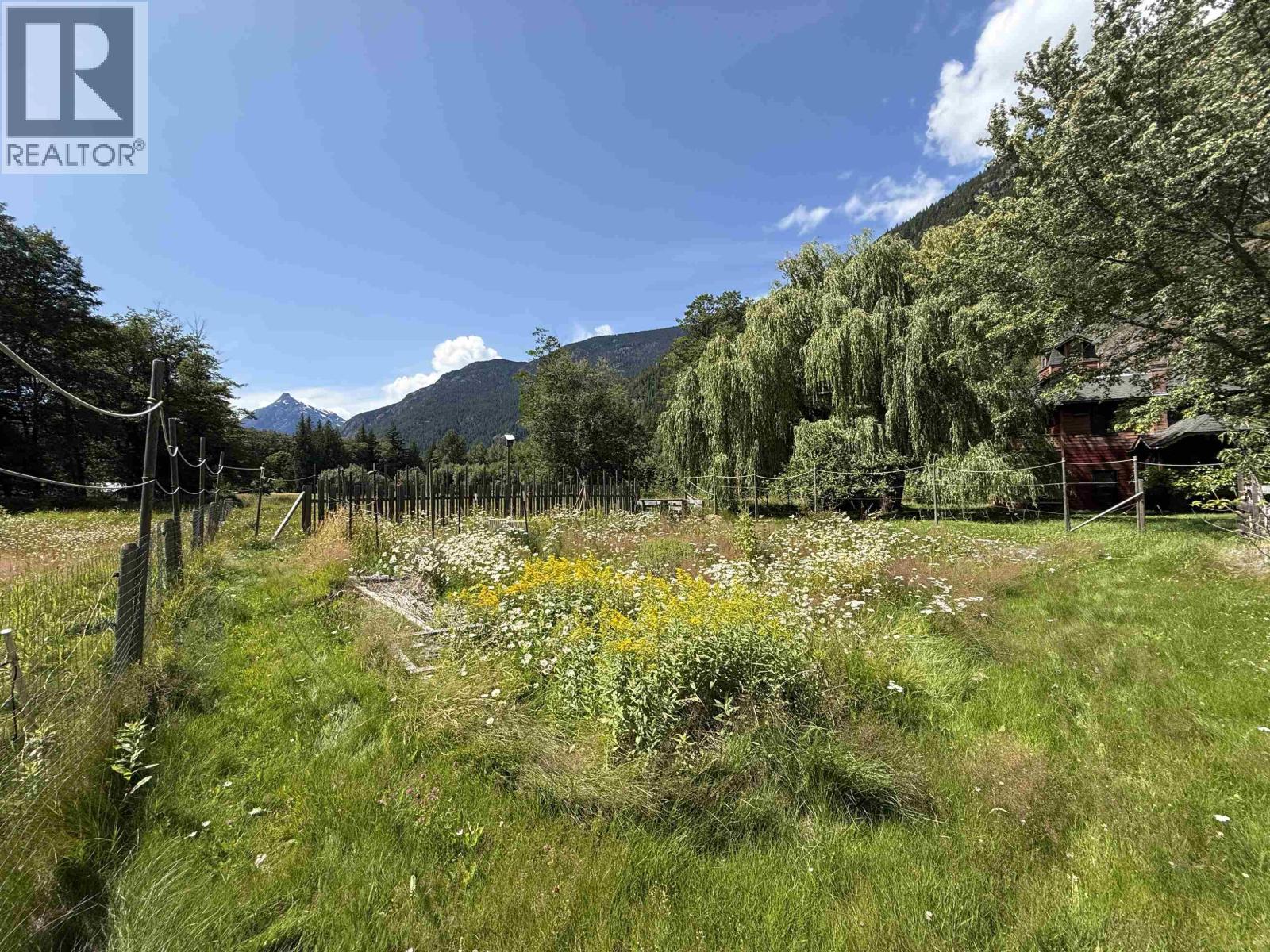 4233 Mackenzie 20 Highway Property Photo 15