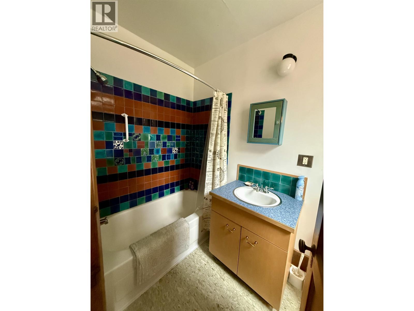 4233 Mackenzie 20 Highway Property Photo 38
