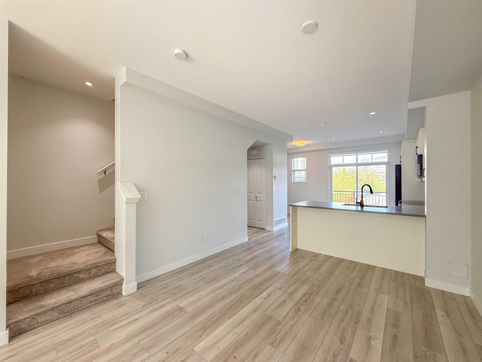 145 20180 84 Avenue Property Photo 10