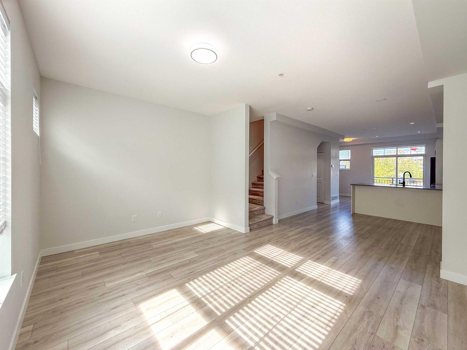 145 20180 84 Avenue Property Photo 13