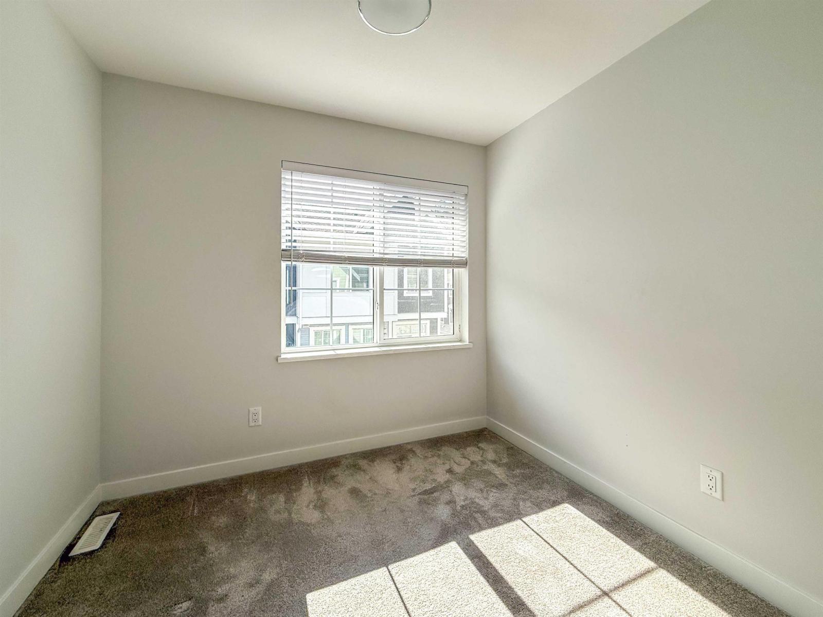 145 20180 84 Avenue Property Photo 17