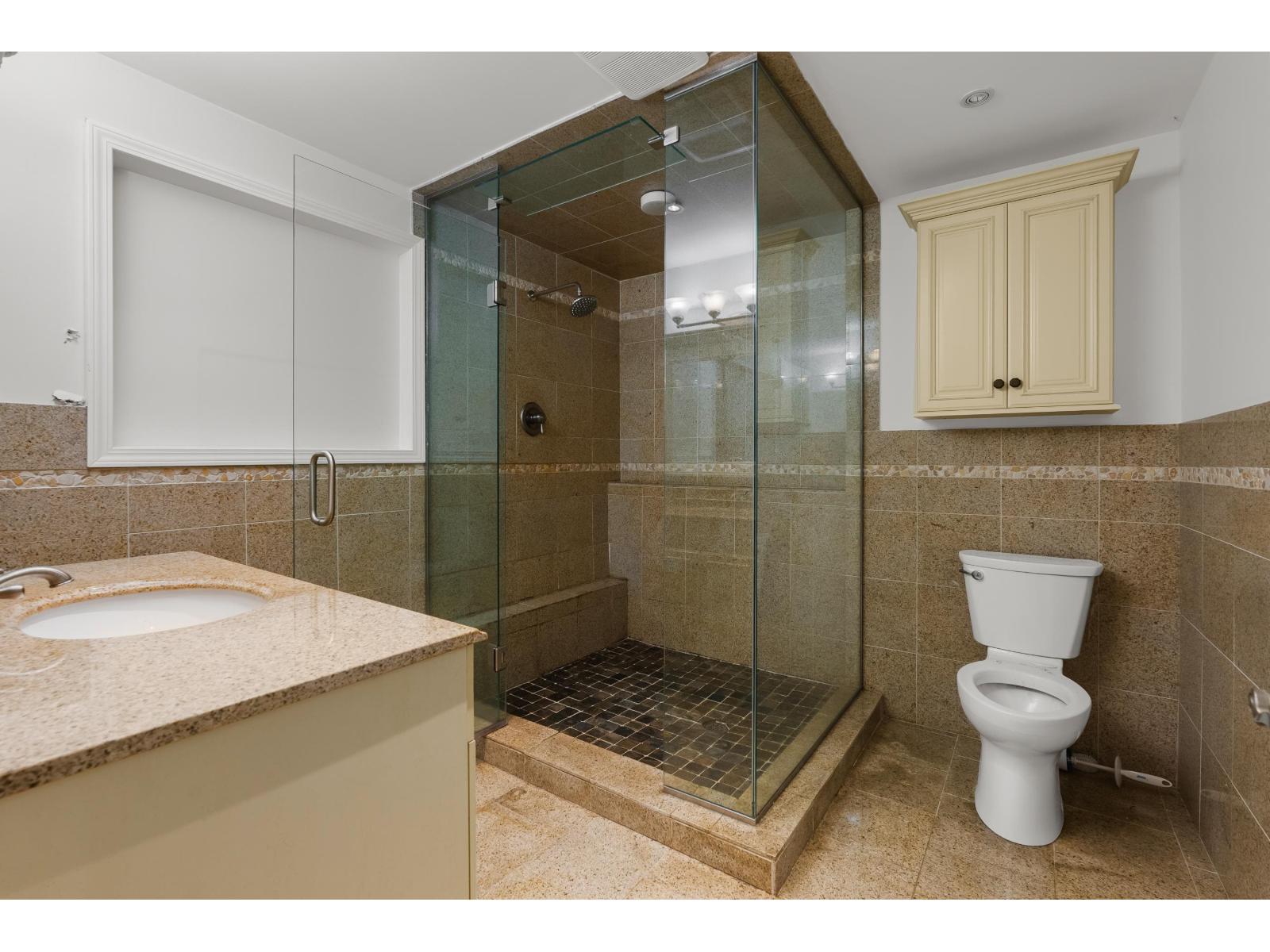 17311 Hillview Place Property Photo 26