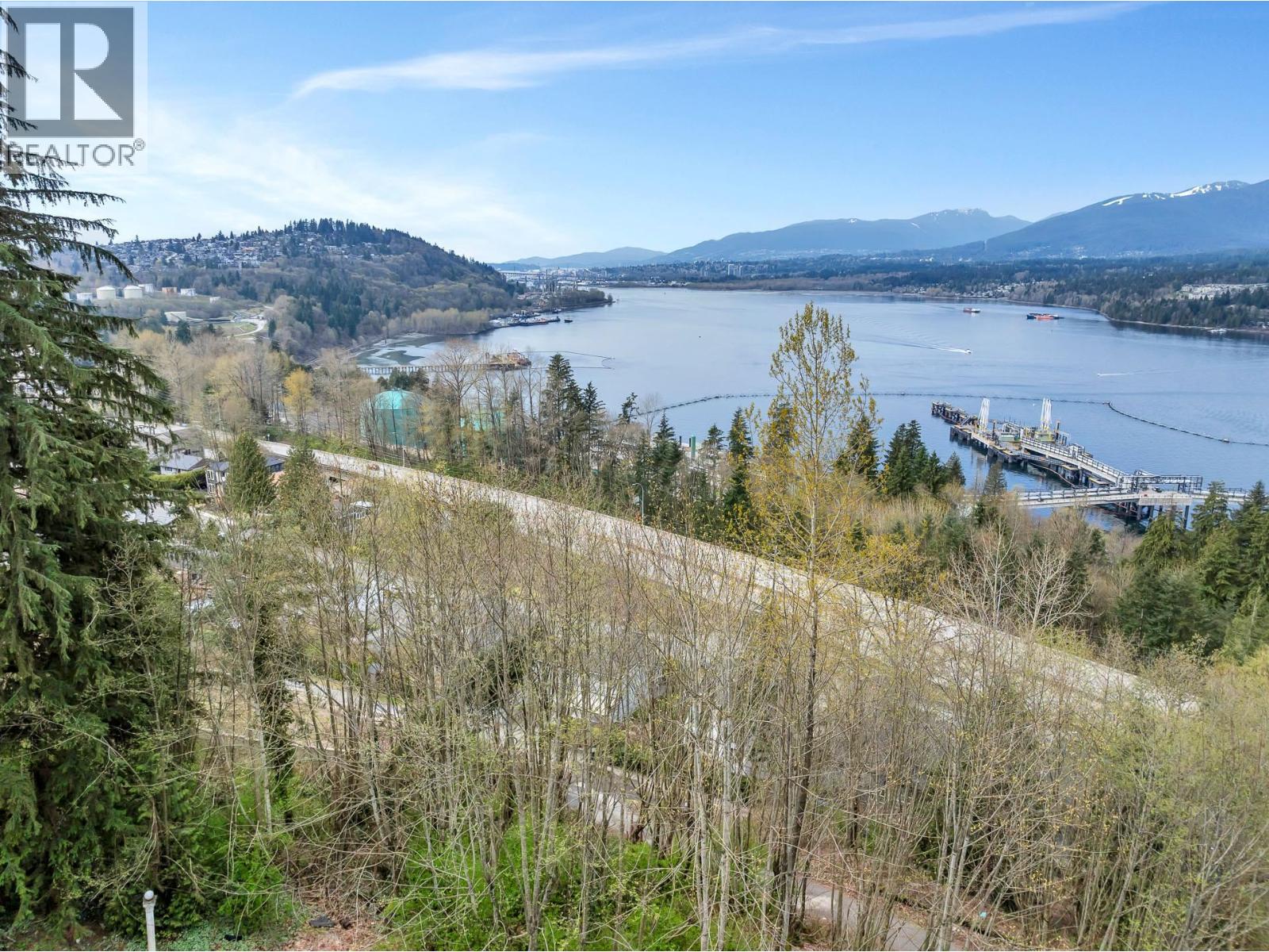 7356 Braeside Drive Property Photo 16
