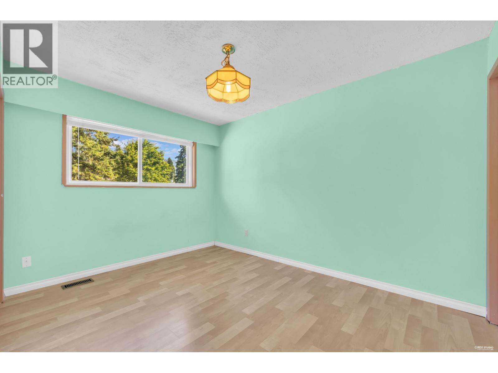 1749 Dorset Avenue Property Photo 16
