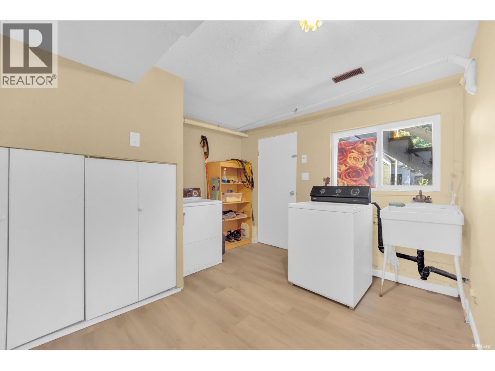 1749 Dorset Avenue Property Photo 27