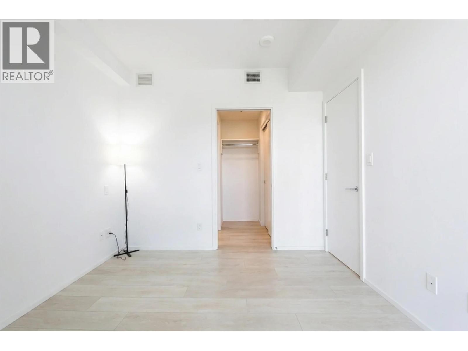 1110 3809 Evergreen Place Property Photo 11