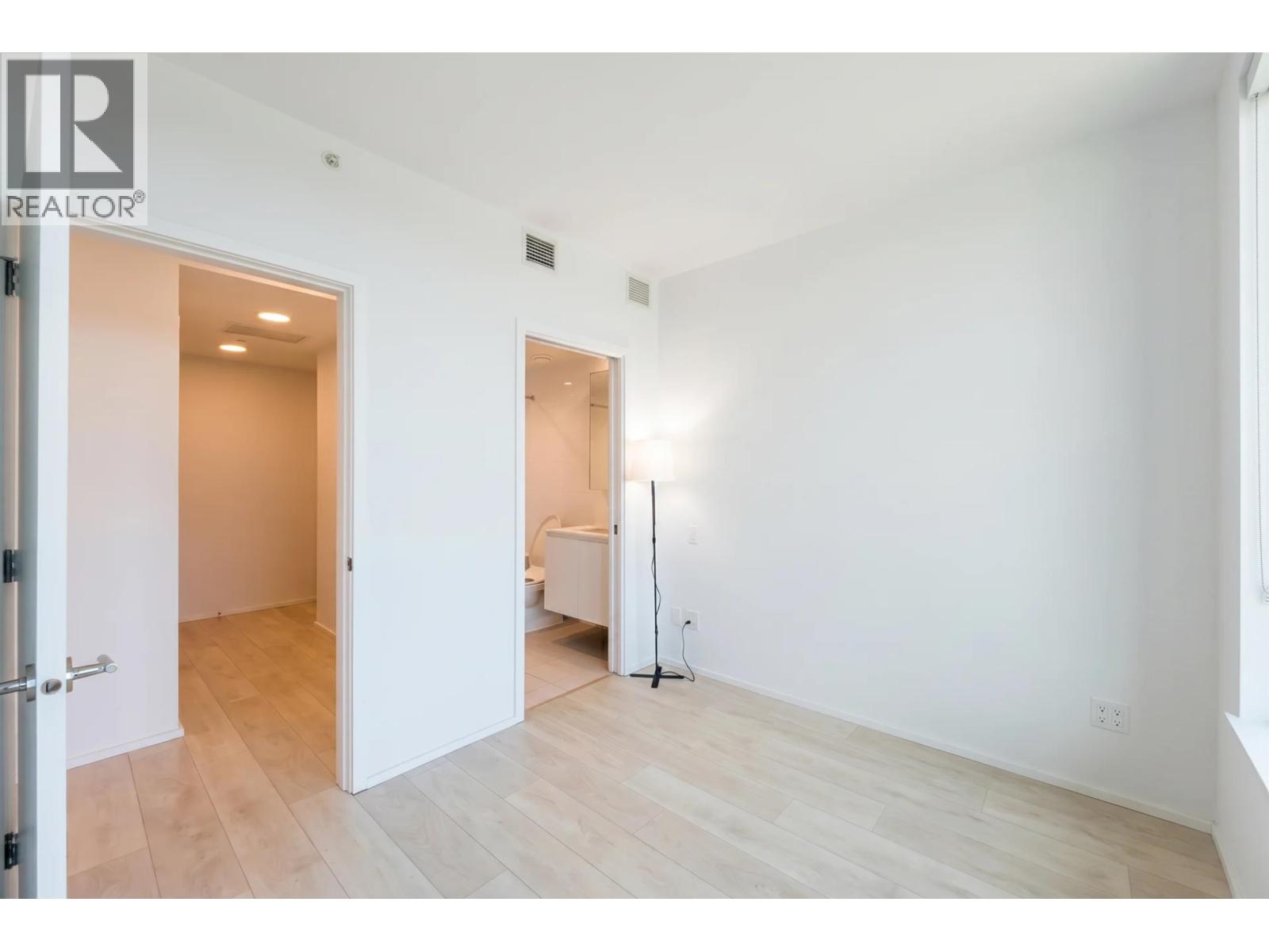 1110 3809 Evergreen Place Property Photo 14