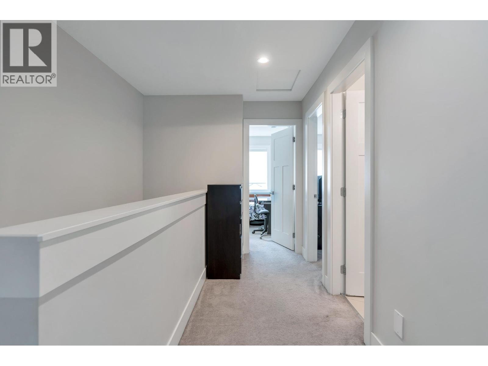 21 189 Wood Street Property Photo 8