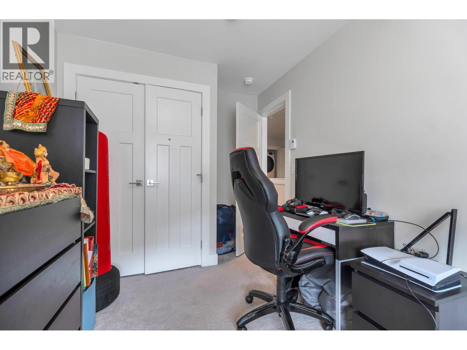 21 189 Wood Street Property Photo 12