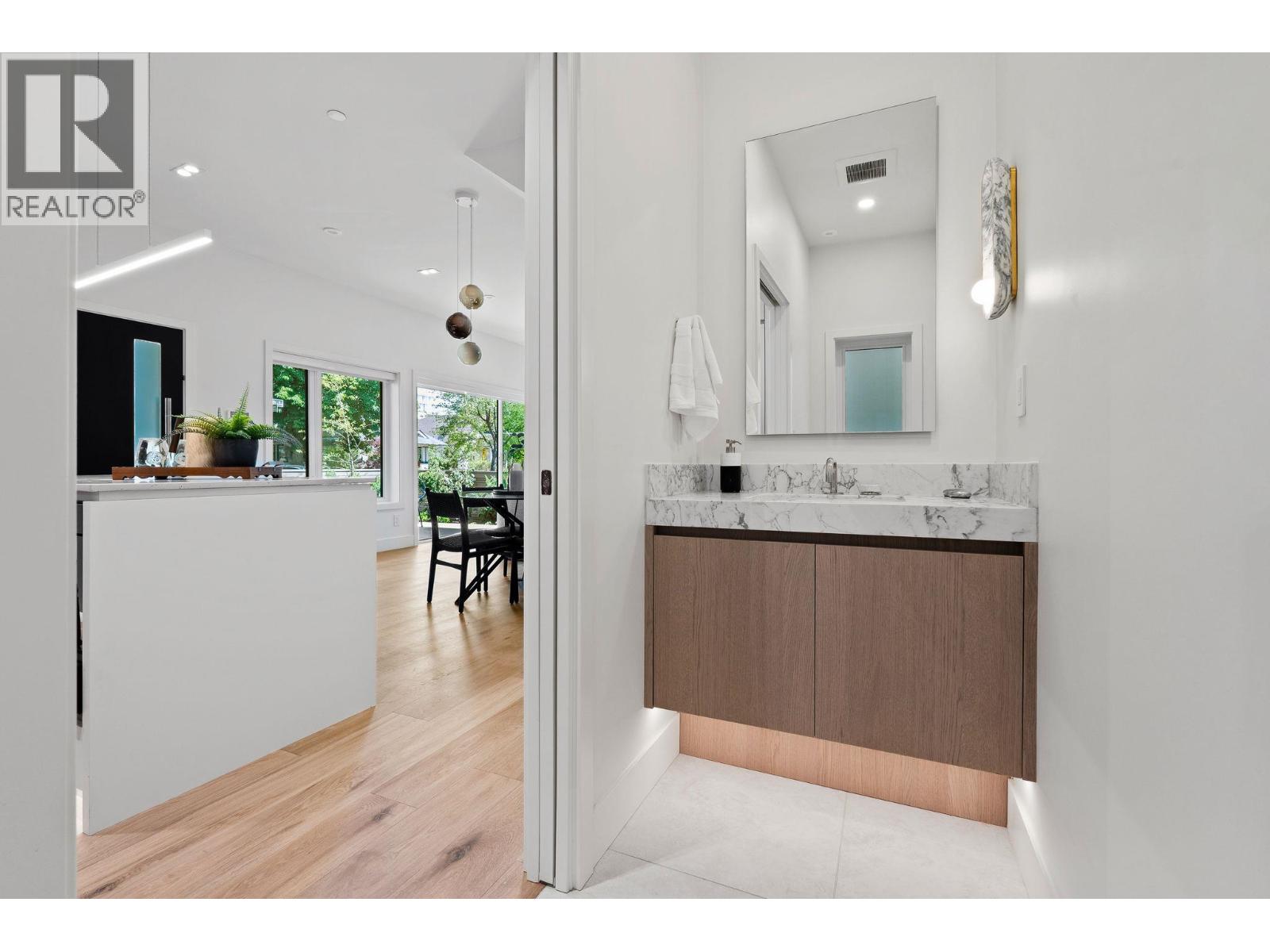 5489 Larch Street Property Photo 19