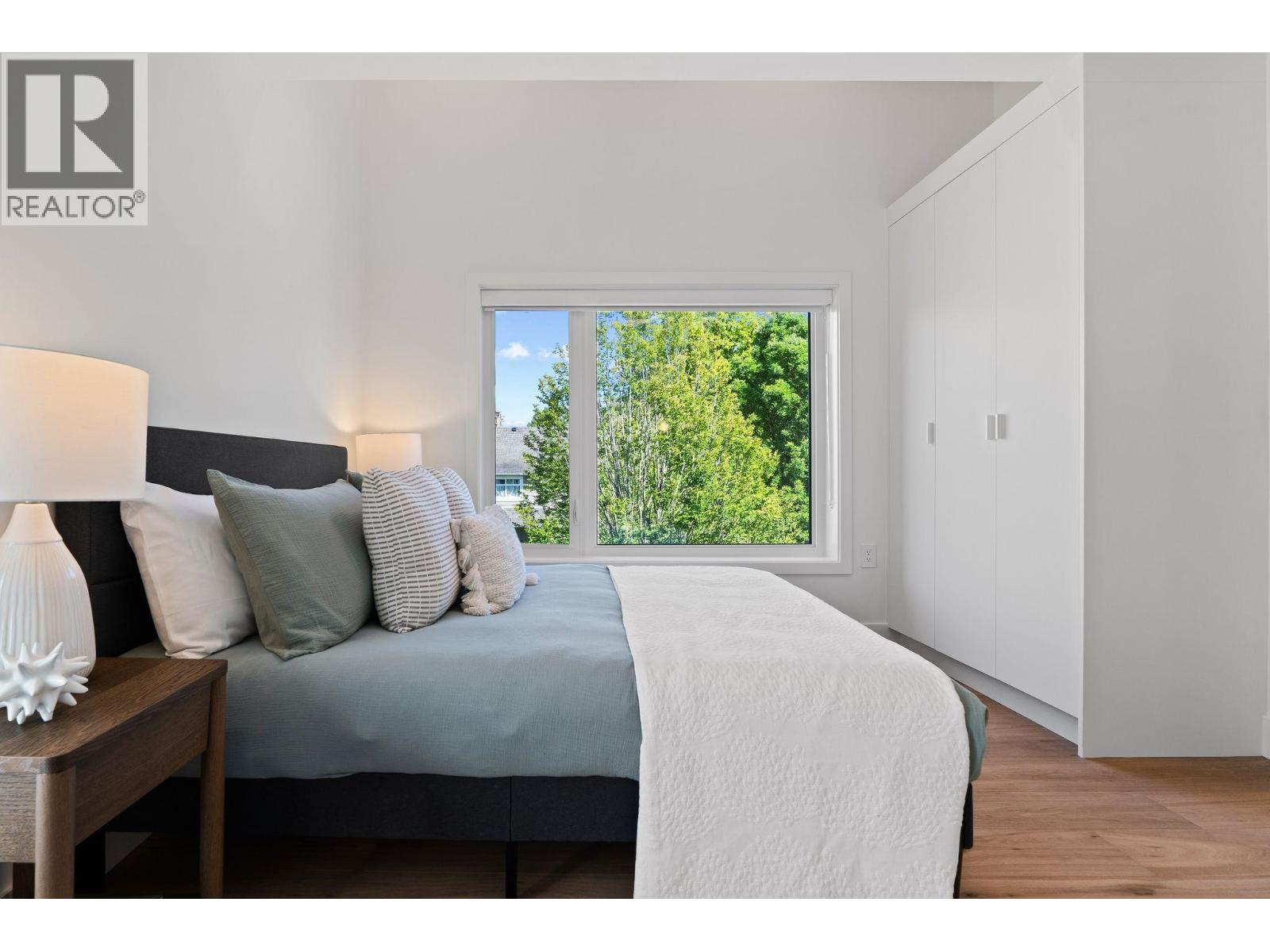 5489 Larch Street Property Photo 29