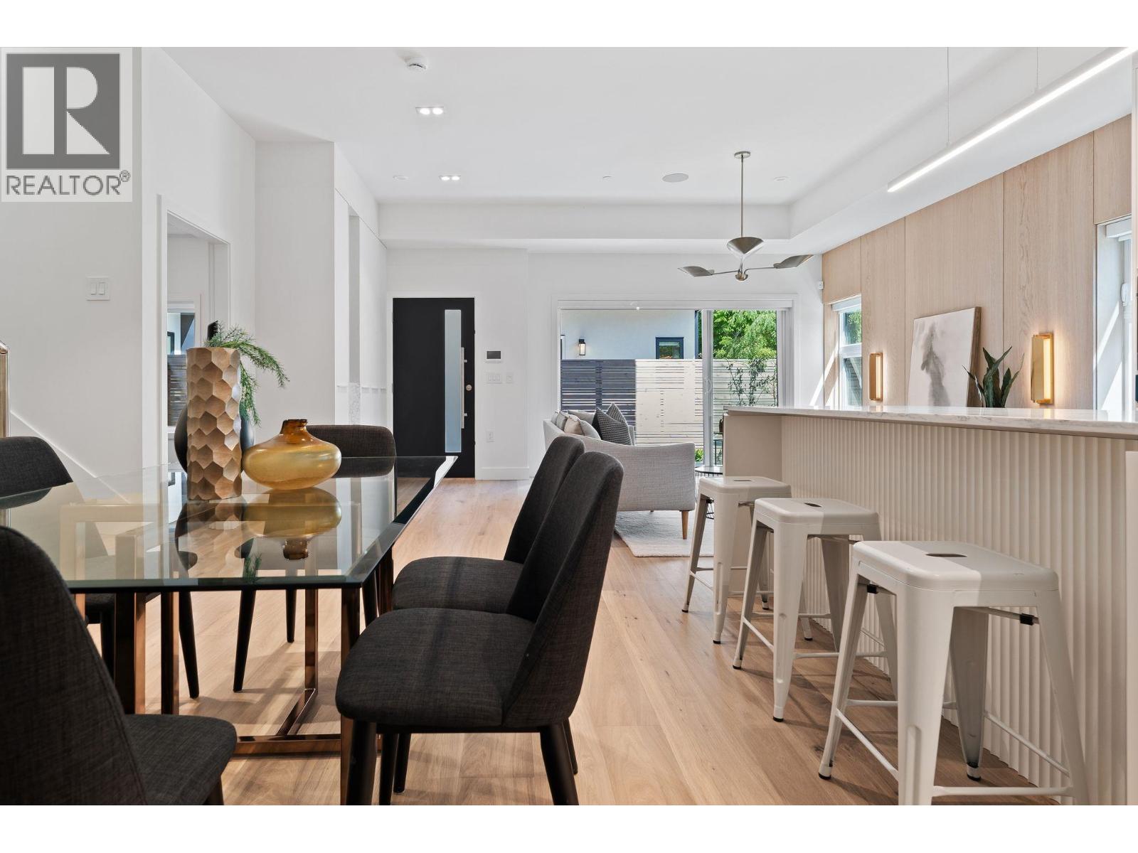 5485 Larch Street Property Photo 19