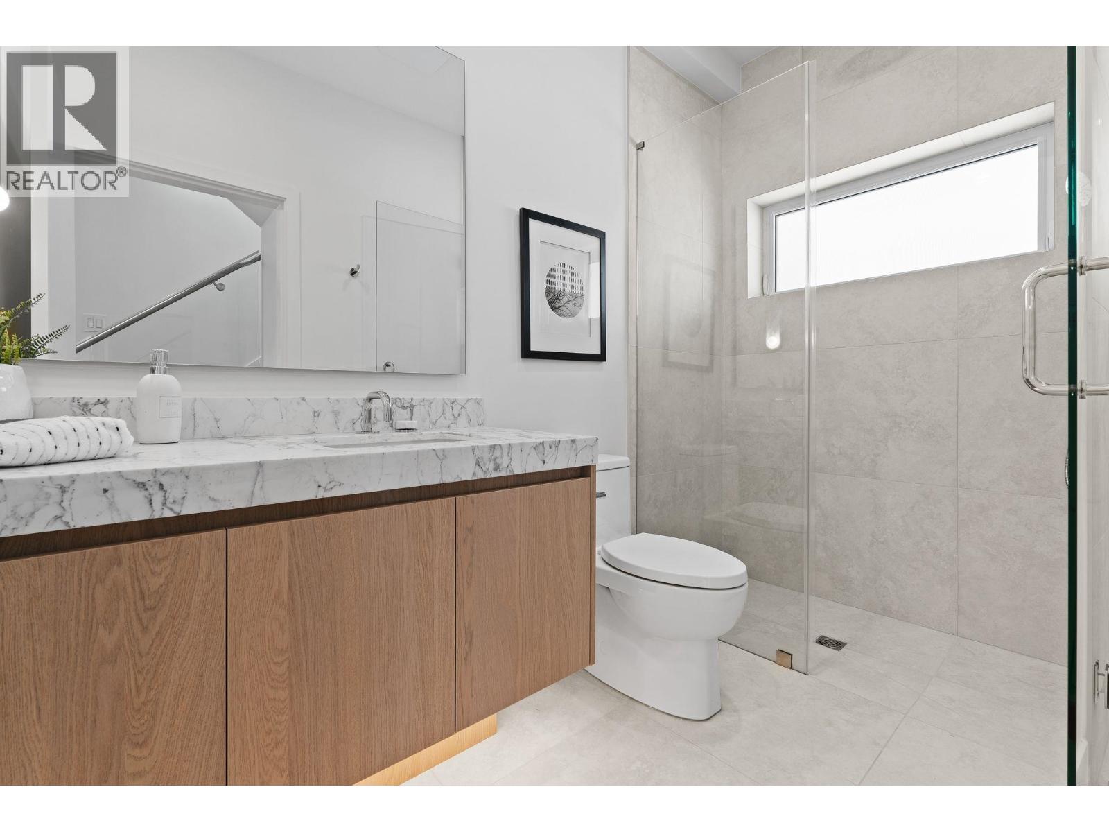5485 Larch Street Property Photo 23