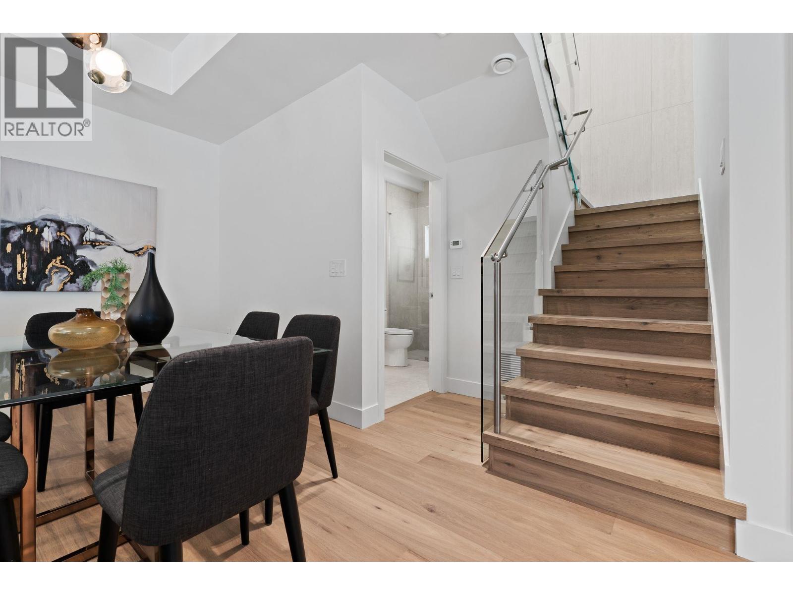 5485 Larch Street Property Photo 25