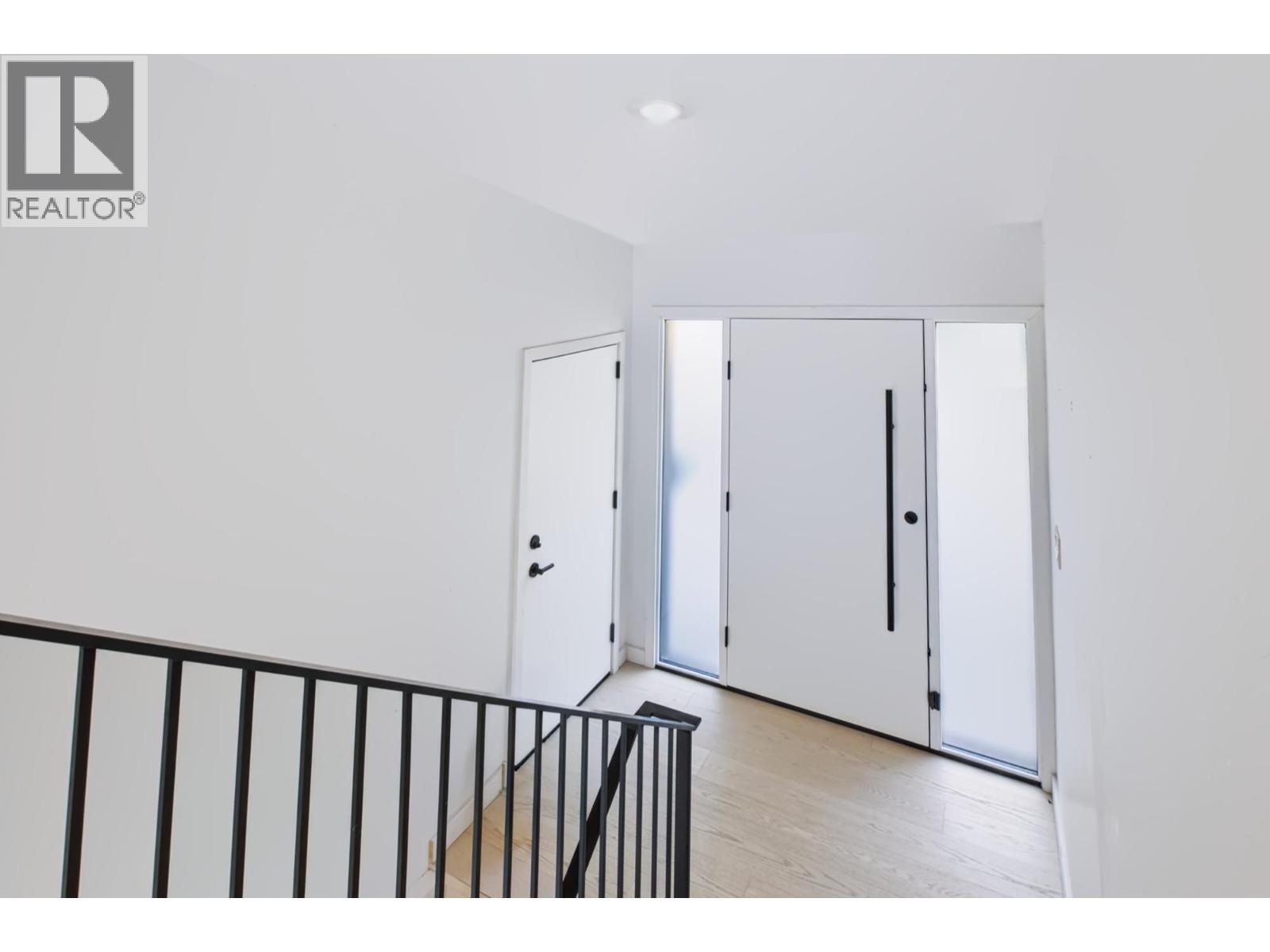 2234 Palmerston Avenue Property Photo 36