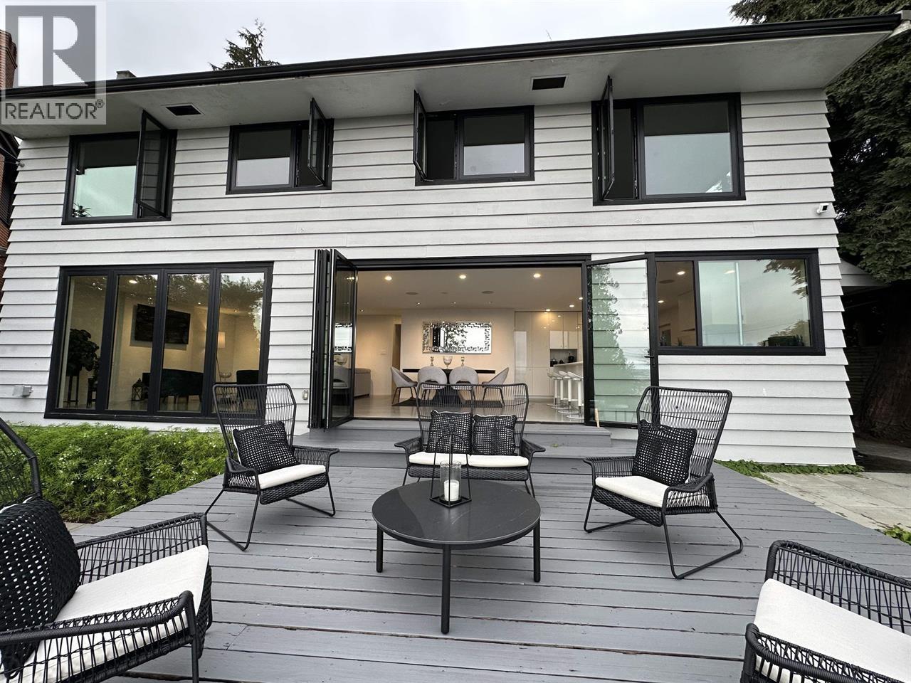 2234 Palmerston Avenue Property Photo 40
