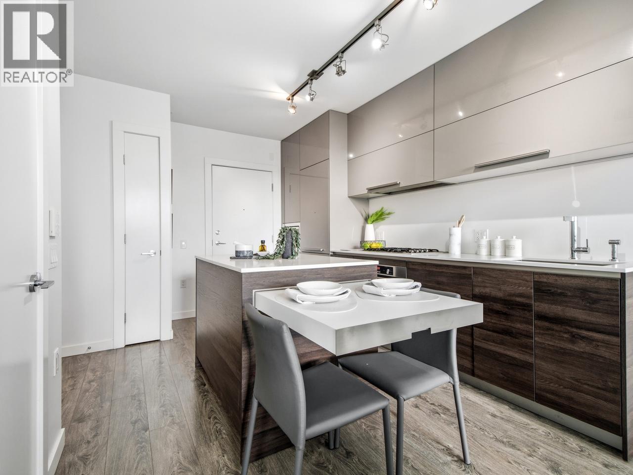 1002 2378 Alpha Property Photo 1
