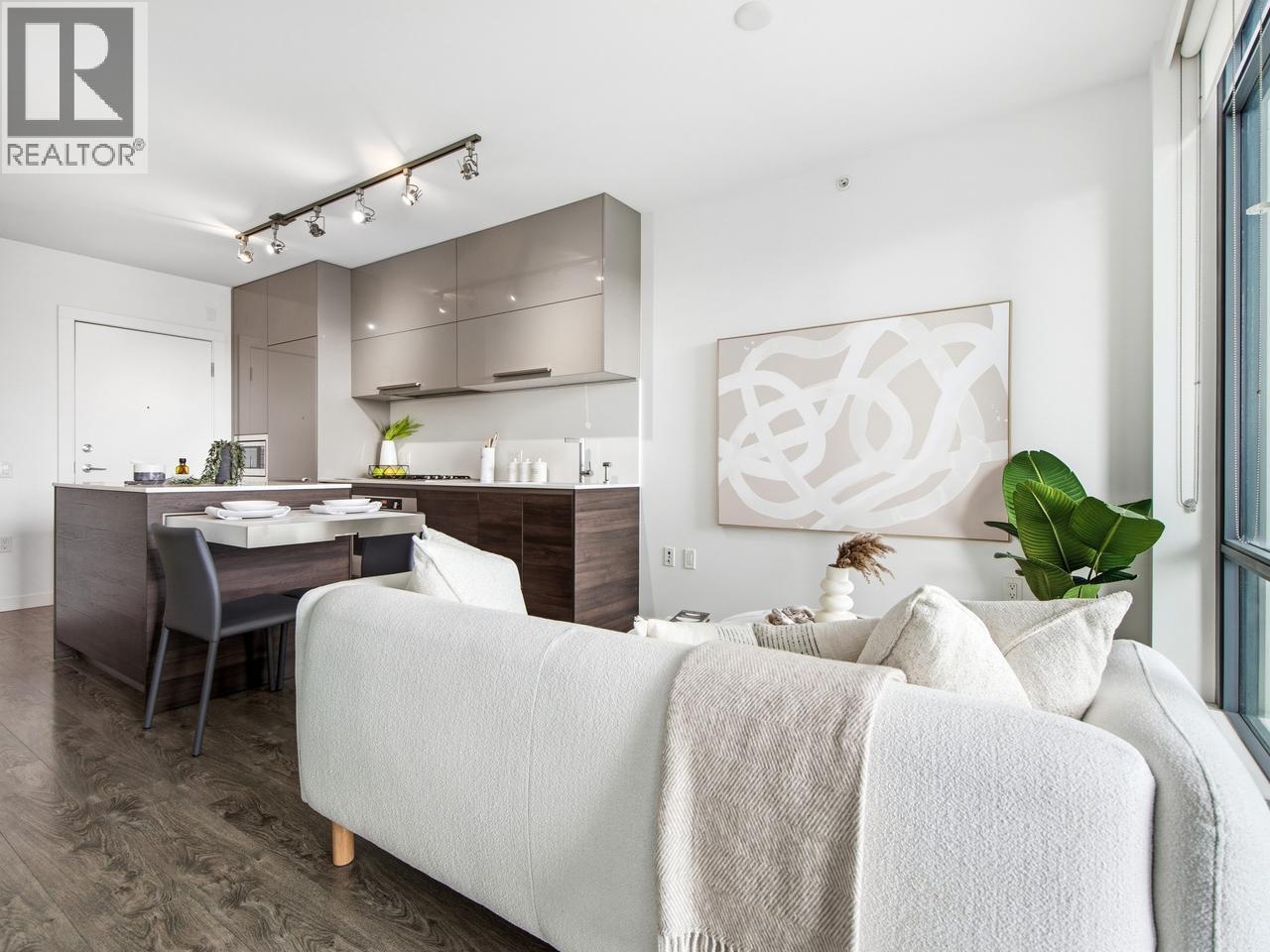 1002 2378 Alpha Property Photo 7