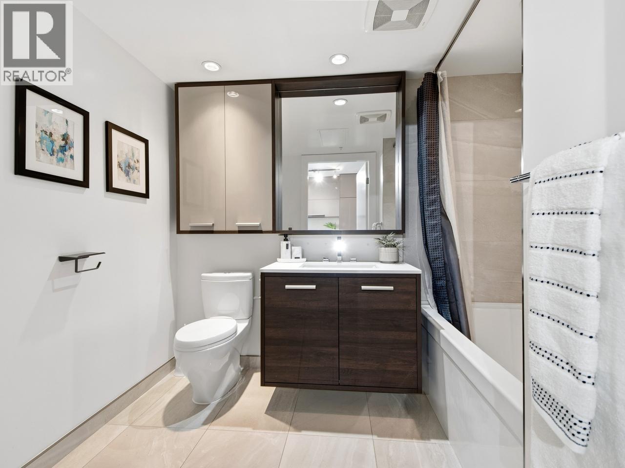 1002 2378 Alpha Property Photo 12
