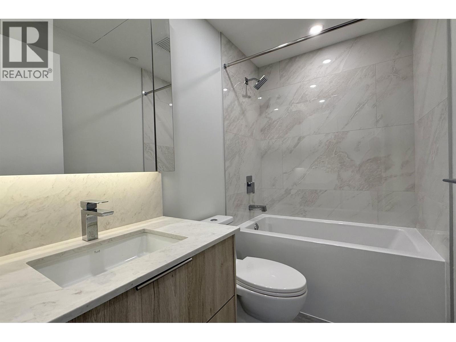 3-brm 423 6th Street Property Photo 15