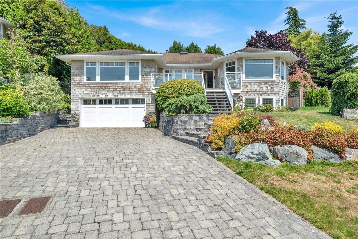 16063 8 Avenue Property Photo 1