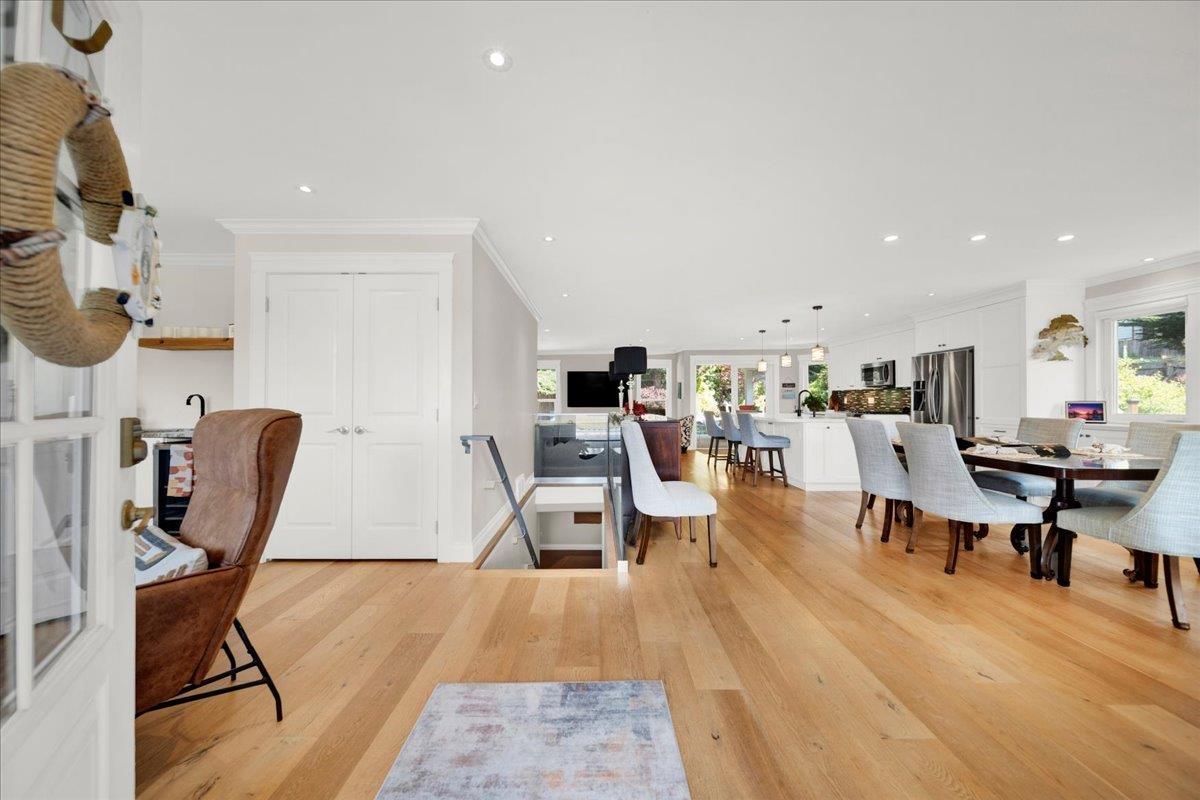 16063 8 Avenue Property Photo 7